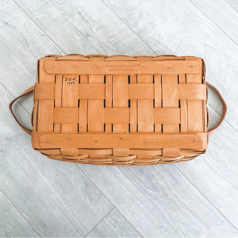 Longaberger Gathering Pantry Basket with protector